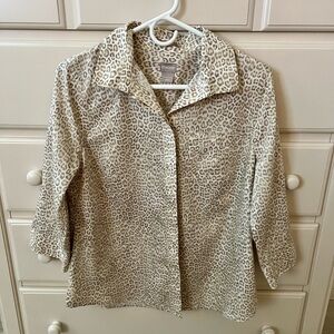 Chico’s size 1, No-iron shirt, print